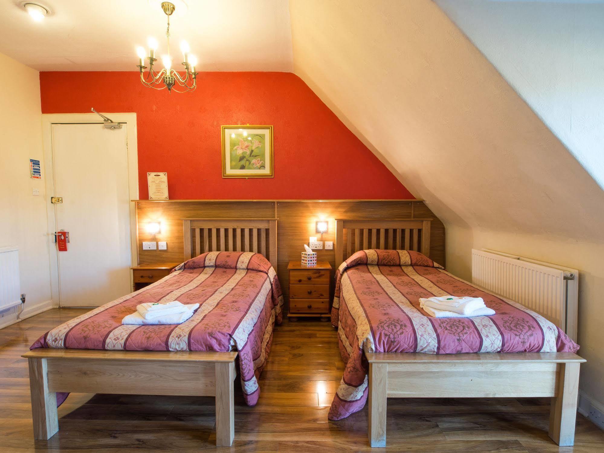 Corstorphine Lodge Hotel Edinburgh Bagian luar foto