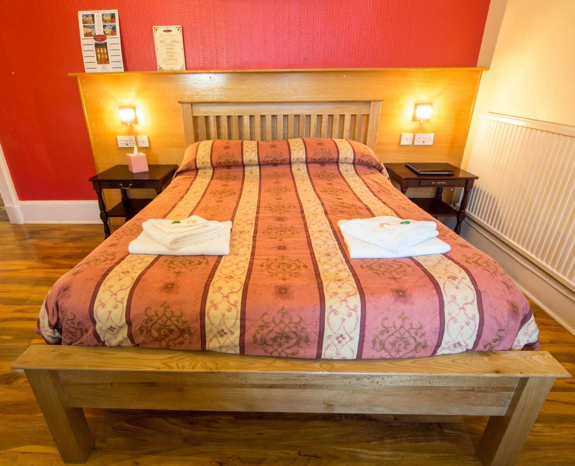 Corstorphine Lodge Hotel Edinburgh Bagian luar foto